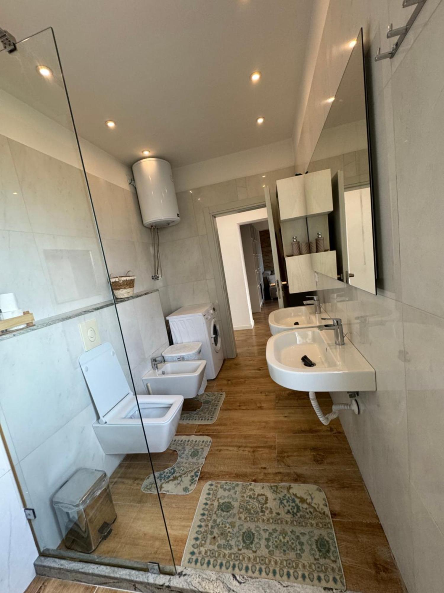Kreilux Valona Apartment Vlorë Exterior foto